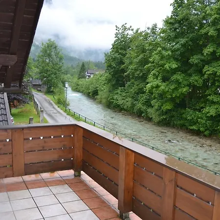 Tatil Evi Pear Tree House Hallstatt