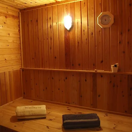 Pear Tree House Tatil Evi